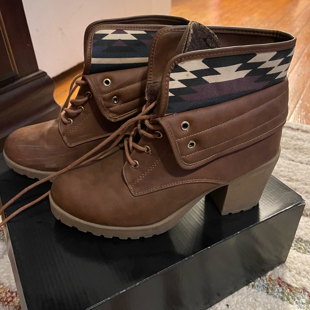 ALDO boots Size 10